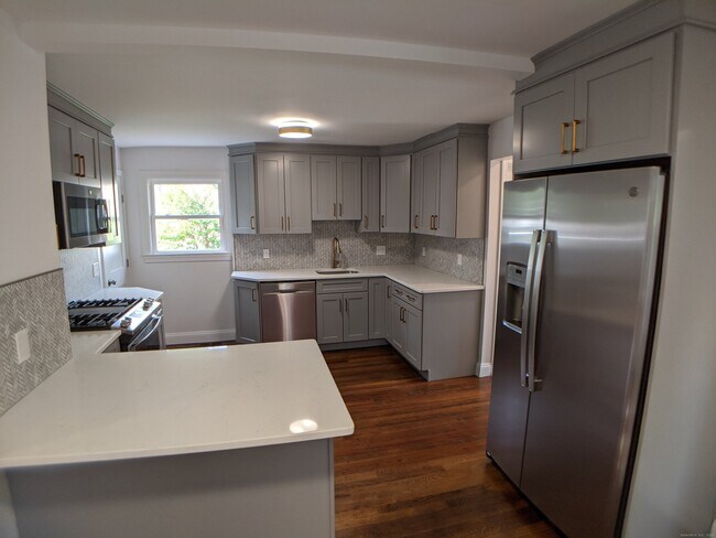 Building Photo - 265 Homeland St