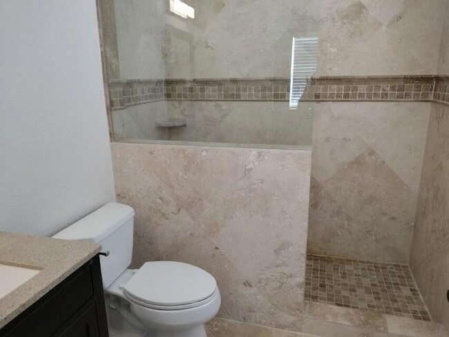 Building Photo - 5671 Sunberry Cir