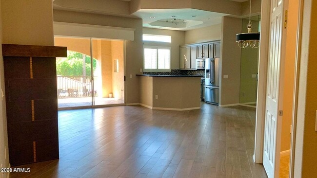 Building Photo - 8245 E Bell Rd