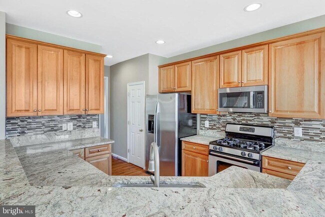 Building Photo - 43903 Thorncroft Terrace