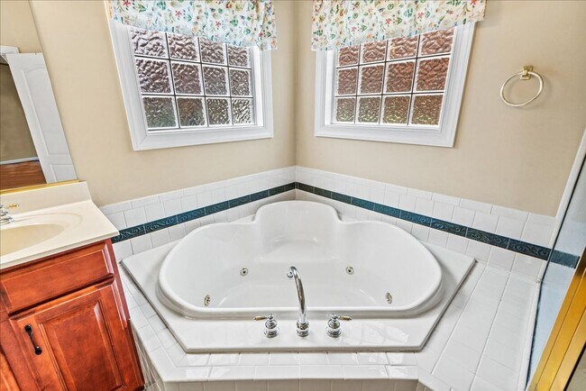 Building Photo - **Charming 3-Bedroom Rambler on 3 Acres in Scenic Stafford** NO HOA