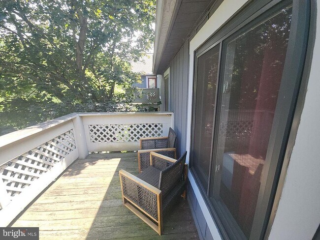 Building Photo - 936 Windbrooke Dr