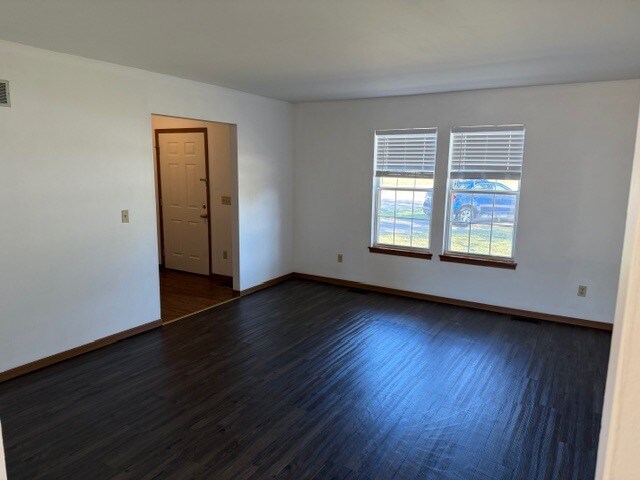 Living Room - 256 Spencer Pl