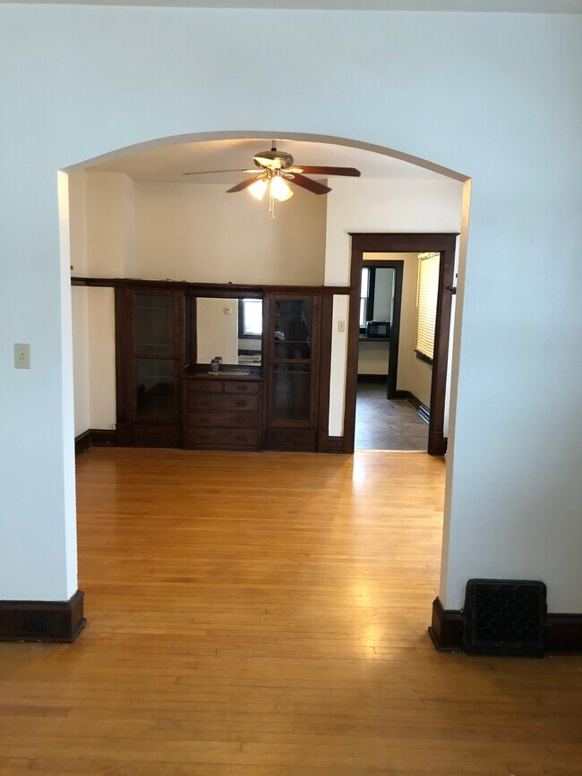 Building Photo - 810 Swift Ave