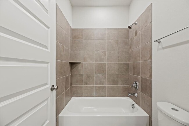 Building Photo - 1522 Beach Oak Dr
