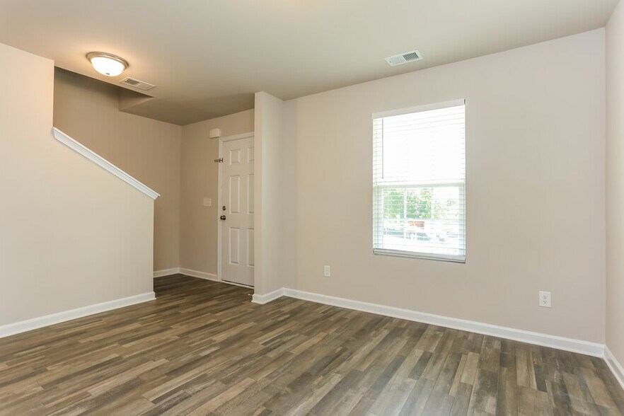 Building Photo - 296 Indian Lake Trail