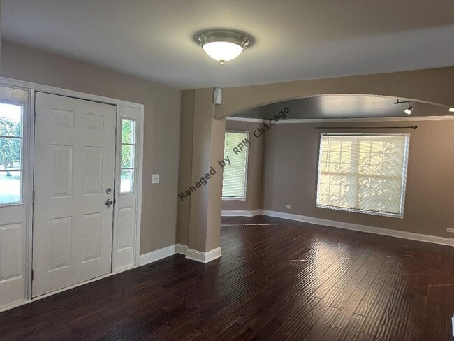 Building Photo - 5490 Fox Path Ln