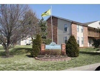 Building Photo - 1324-1334 N Ridge Pky