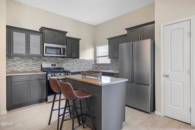 Building Photo - 7445 Norte Mesa Ln