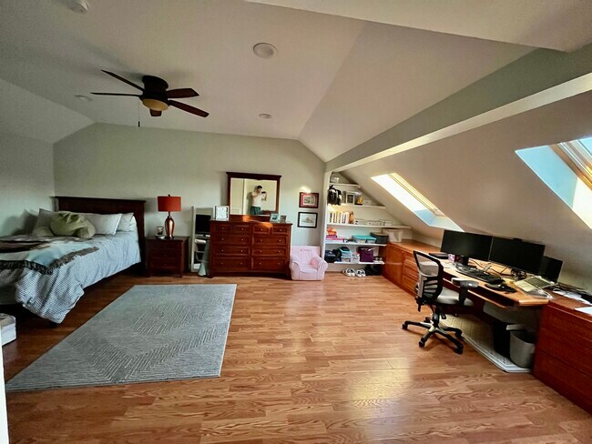 Building Photo - 95 Highland Rd