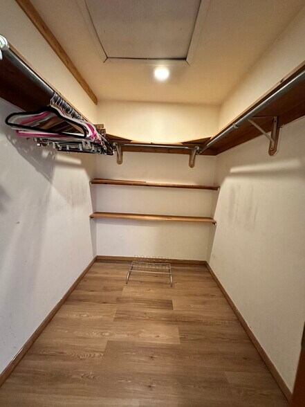 Building Photo - 14 Nagle Ln