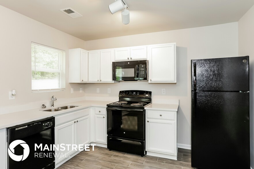 Building Photo - 508 Brady Dr