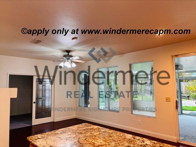 Building Photo - Bright & Spacious Two-Story home in Natomas Park!!