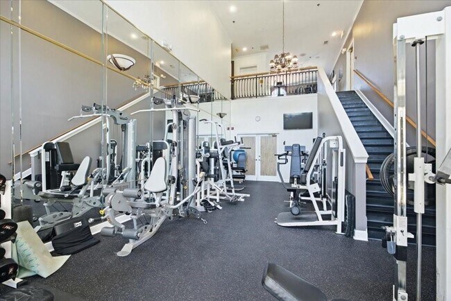 Building Photo - 3777 Peachtree Rd NE