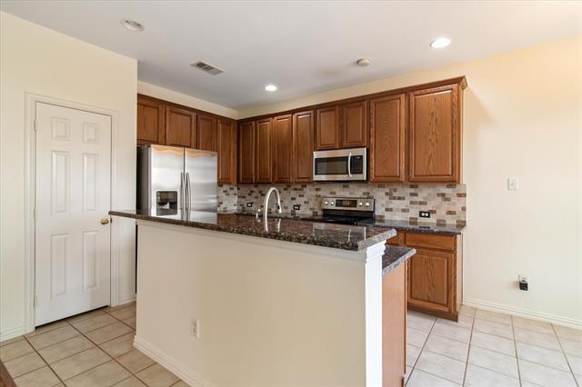Building Photo - 3501 Jackson Dr