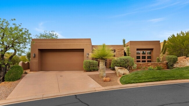Building Photo - 2410 W Entrada Trail