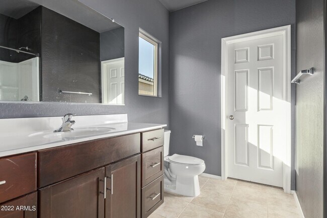 Building Photo - 43721 W Acacia Ave