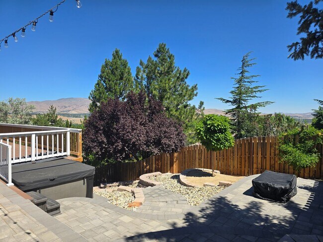 Building Photo - *Pending* Spacious 5 Bedroom Home With Valley Views In SW Reno!