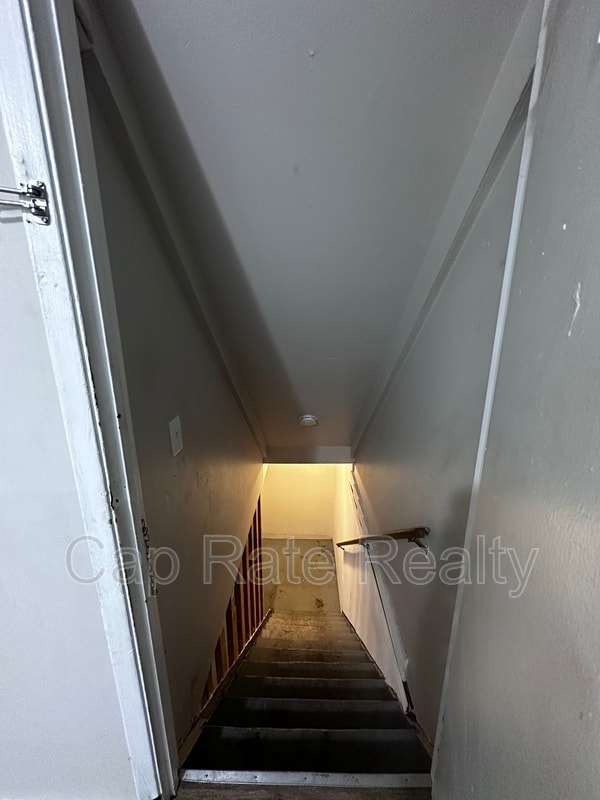 Building Photo - 1648 Smith Rd