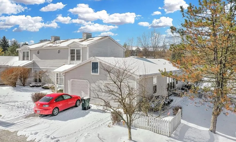 Building Photo - 2213 Cinnabar Pl