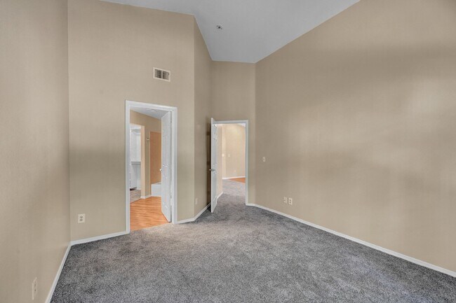 Building Photo - $1,795.00 - 2 Bedrooms, 2 Bathrooms, Apart...