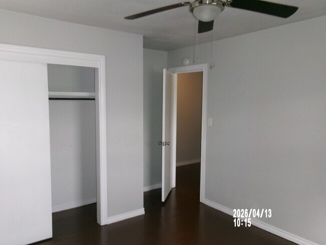 Building Photo - Modern 4-Bedroom Home