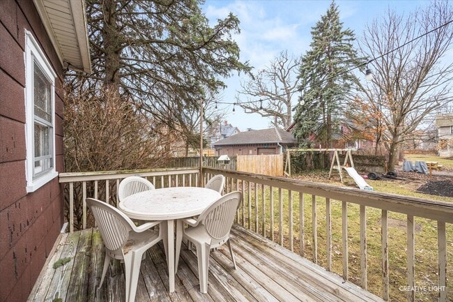 Building Photo - 22 N Liberty St