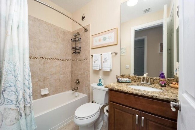 Building Photo - 443 11th Square SW