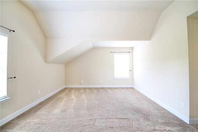 Building Photo - 1143 Park Hollow Ln NE