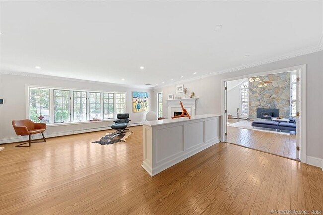 Building Photo - 41 Burr Farms Rd