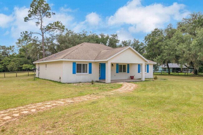 Building Photo - Spacious 4BR House in Citra