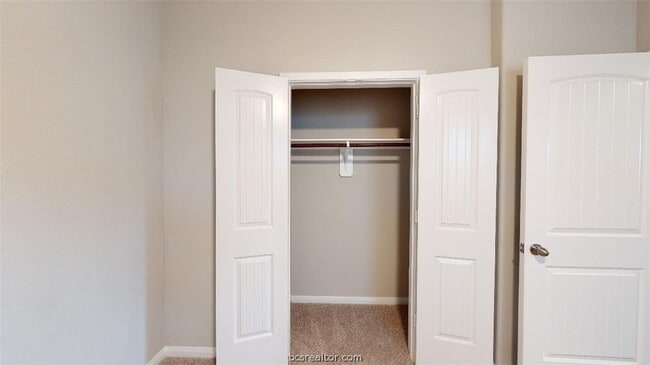 Building Photo - 5789 Cerrillos Dr