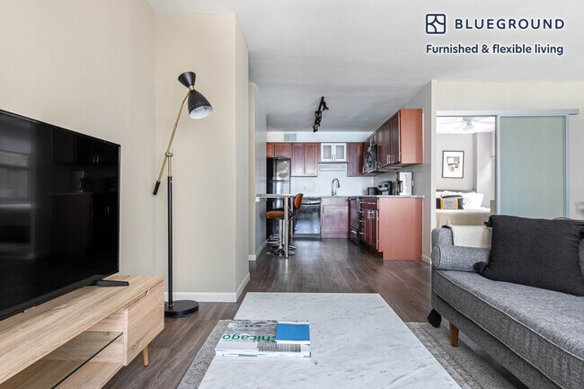 Building Photo - 860 N Dewitt Pl