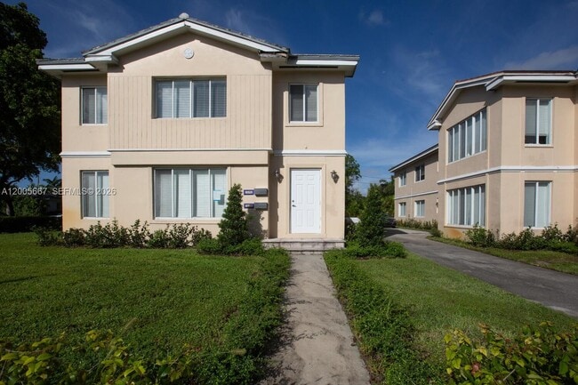 Building Photo - 2890 S Le Jeune Rd