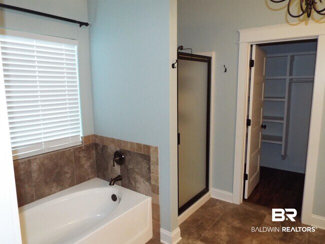 Building Photo - 8813 Asphodel Ln