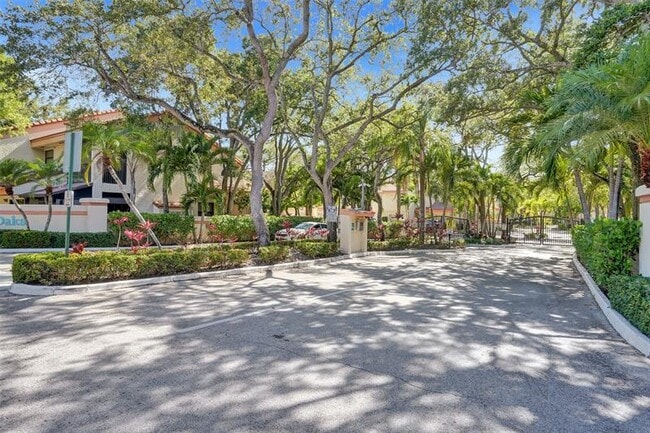 Building Photo - 3407 Emerald Oaks Dr