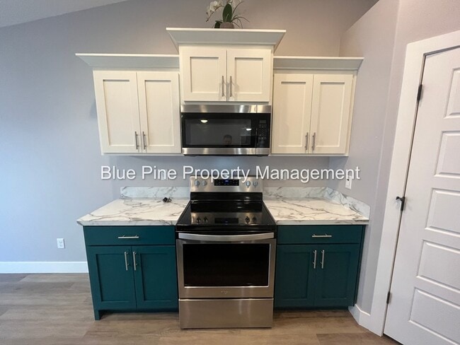 Building Photo - 3534 Apolena Ave