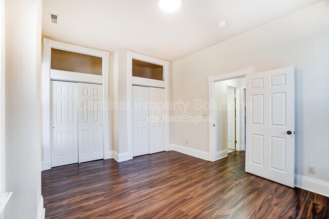 Building Photo - 2114 Kemper Ln