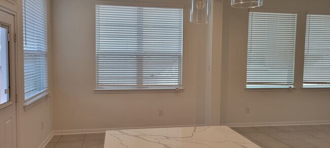Building Photo - 327 E Coralburst Lp