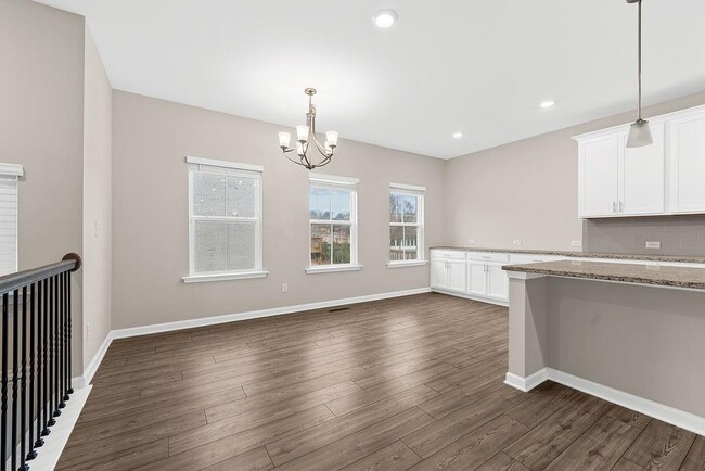 Building Photo - 2247 Pink Hawthorn Dr