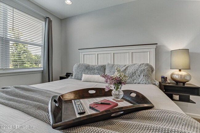 Building Photo - 124 Pine Bluff Dr