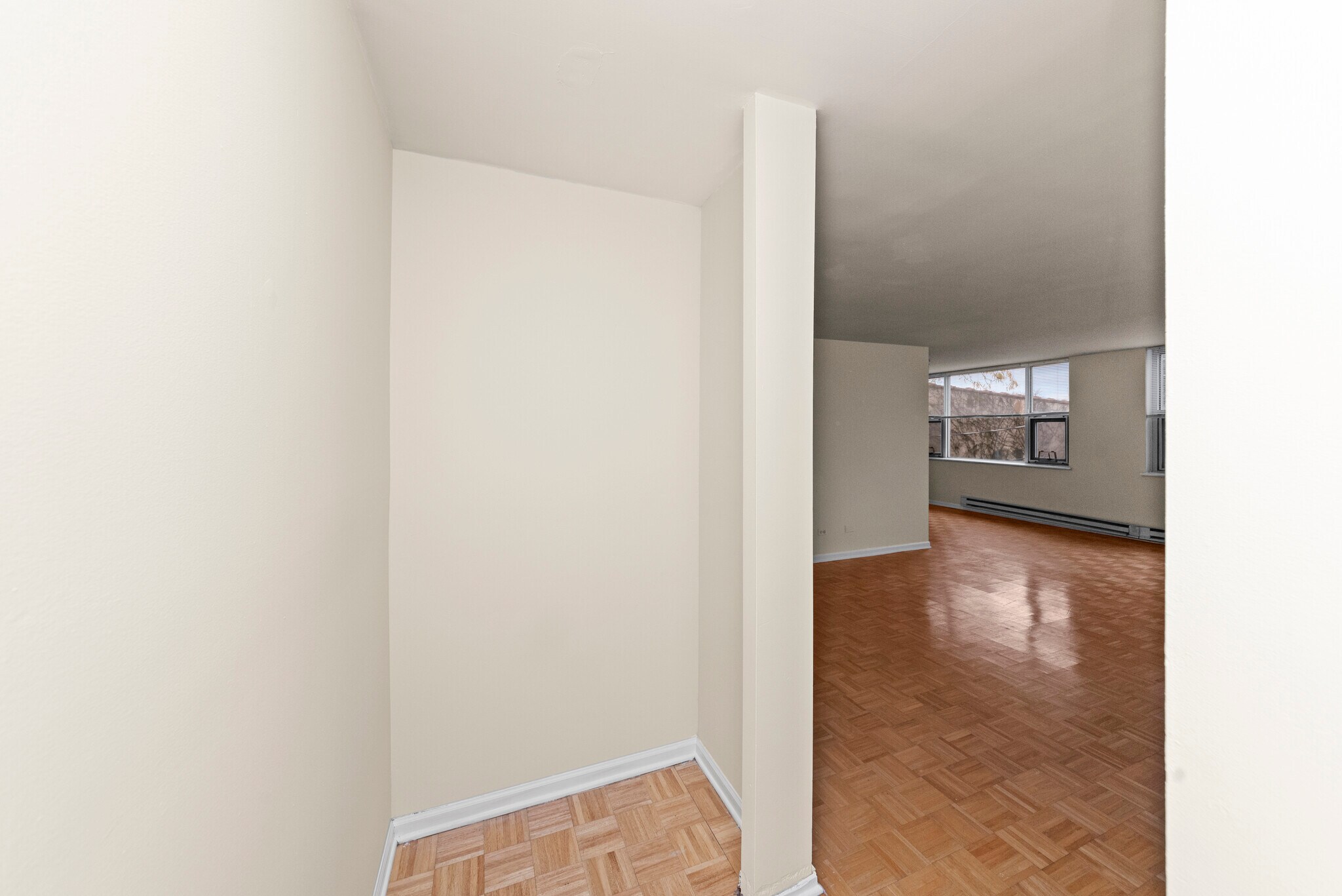 Building Photo - 1446 N Dearborn St