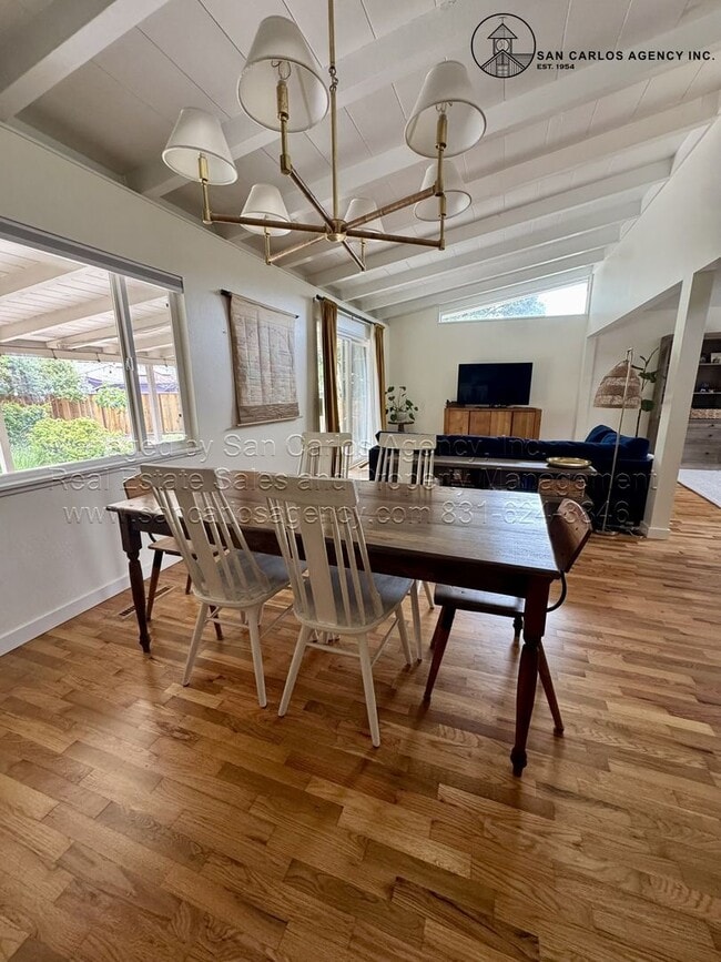 Building Photo - Updated 3 Bedroom Home in Mission Fields Neighborhood