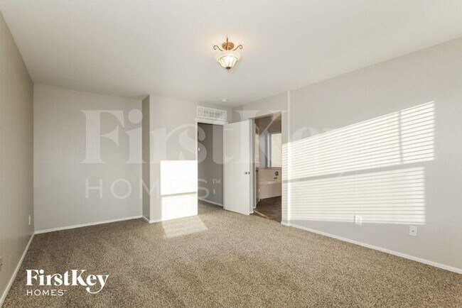 Building Photo - 15078 N 172nd Ln