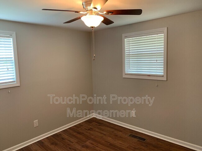 Building Photo - 15210 Hus McGinnis Rd