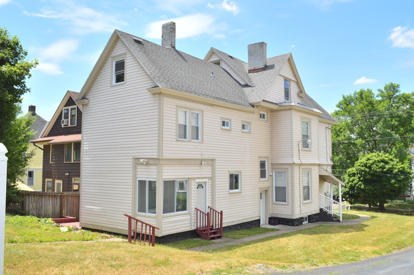 Building Photo - 327 Westcott St
