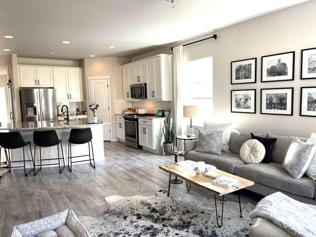 Building Photo - 732 Sage Forest Ln