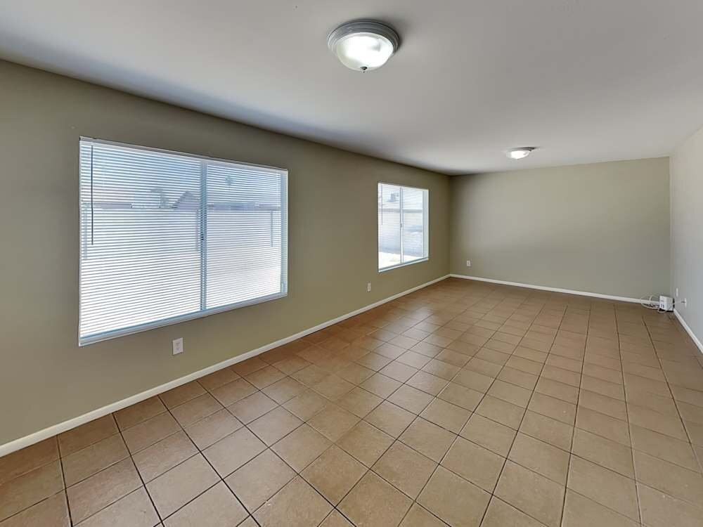 Building Photo - 10902 W Montecito Ave