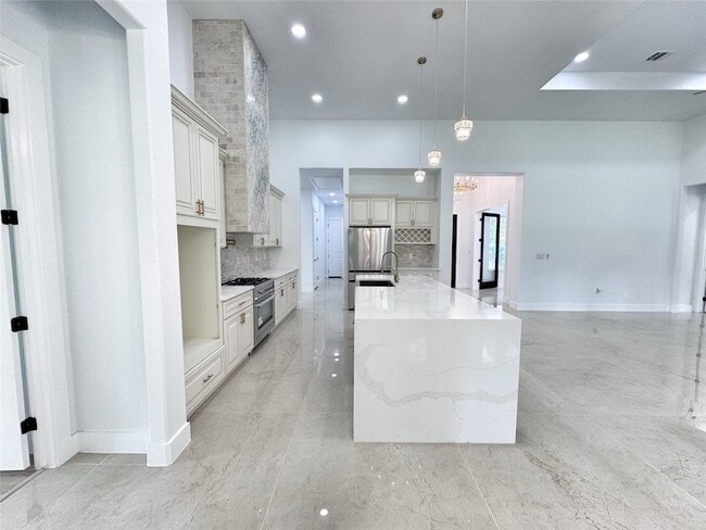 Building Photo - 3037 Rd 66124