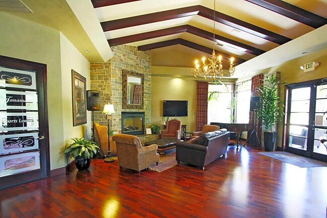 Clubhouse Lounge - 900 S Meadows Pky
